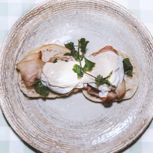EGGS BENEDICT SENCILLOS